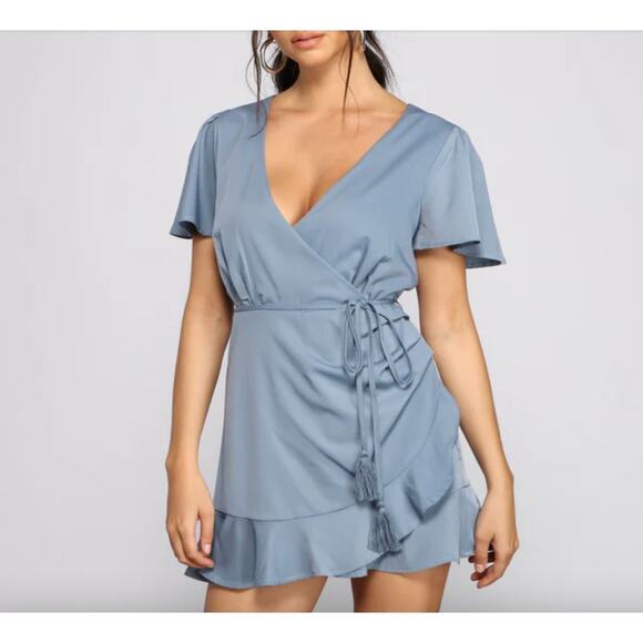 Windsor XS Dusty Blue Ruffle Wrap Vneck Tie Front Short Sleeve Romper Dress - Picture 3 of 9
